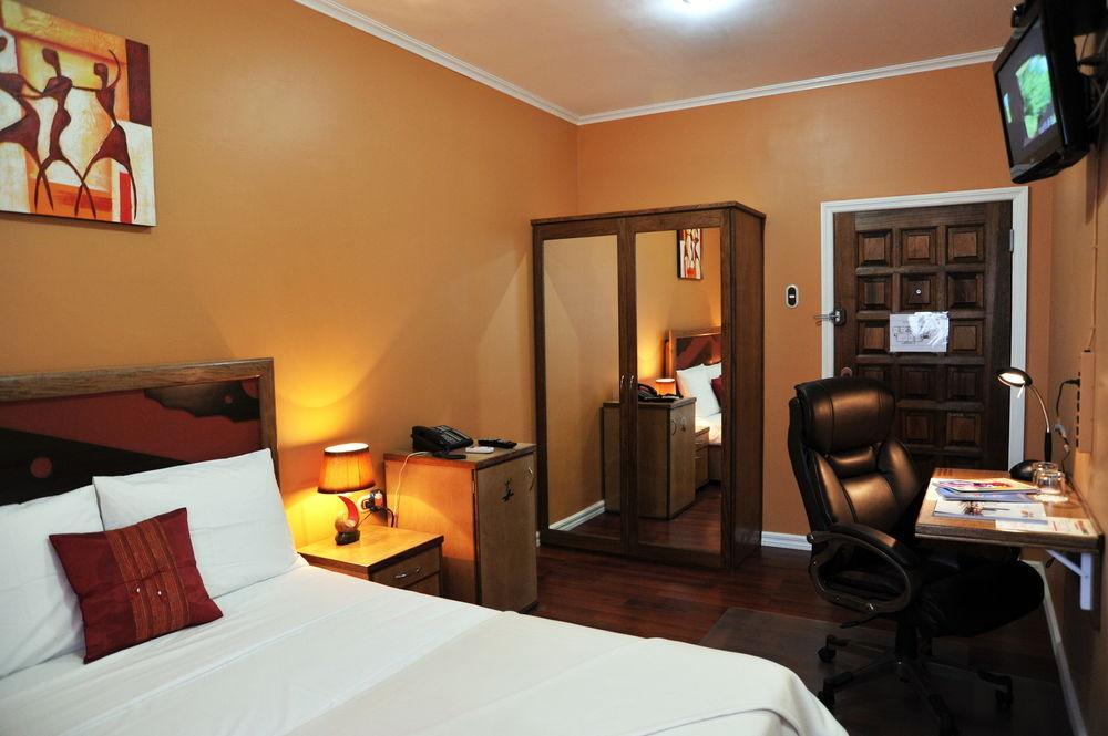 Culture Crossroads Inn Port of Spain Exteriér fotografie